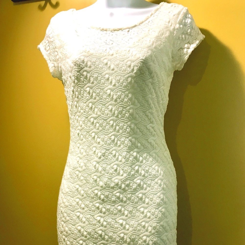 Vice Versa White Summer Dress